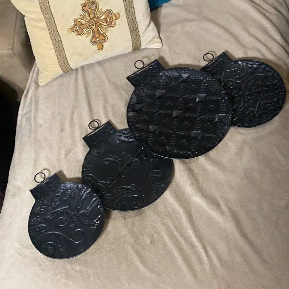 Hobby lobby Metal ornament Christmas wall decor - Picture 2 of 2